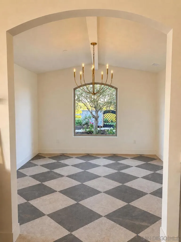 3240 Via Del Cielo Fallbrook, CA 92028