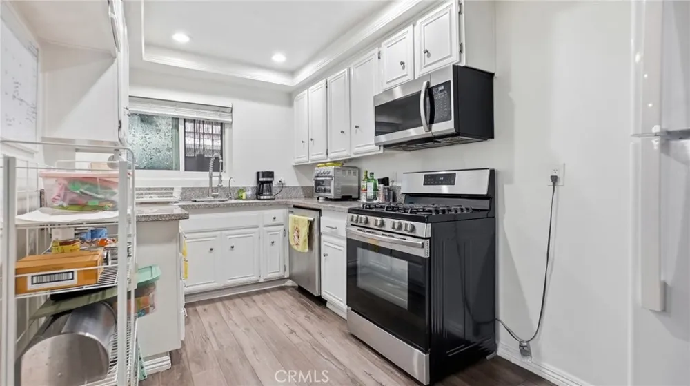 1239 W Rosecrans #4 Gardena, CA 90247