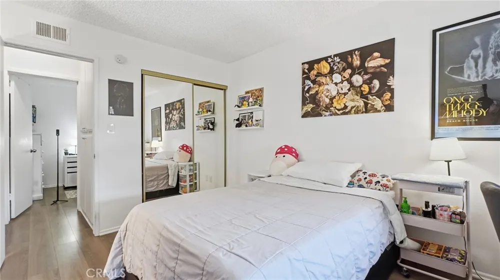 1239 W Rosecrans #4 Gardena, CA 90247