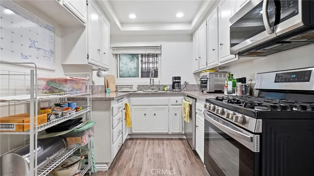 1239 W Rosecrans #4 Gardena, CA 90247