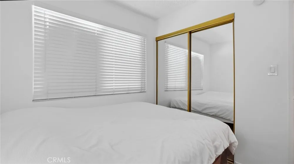 1239 W Rosecrans #4 Gardena, CA 90247