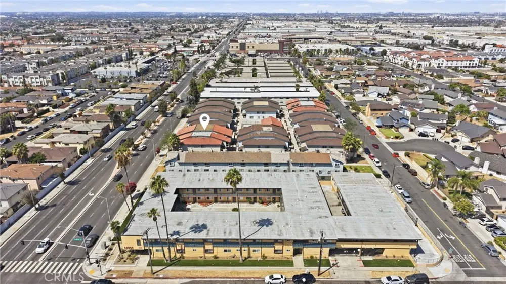 1239 W Rosecrans #4 Gardena, CA 90247