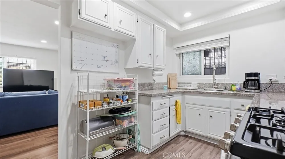 1239 W Rosecrans #4 Gardena, CA 90247
