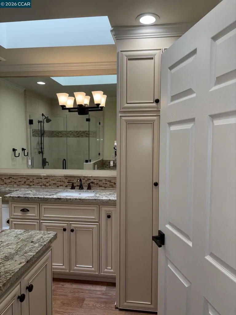 1163 RUNNING SPRINGS #3 Walnut Creek, CA 94595
