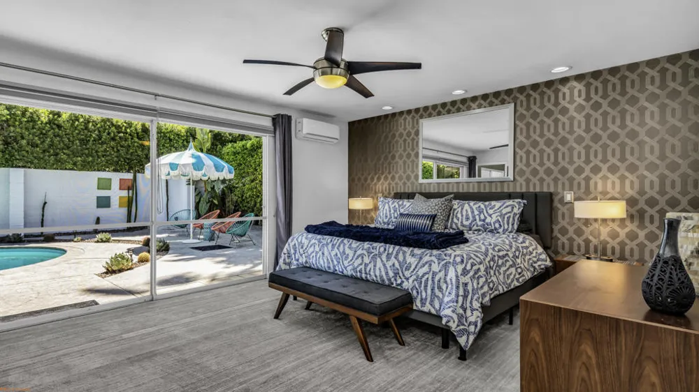 1541 E Madrona Drive Palm Springs, CA 92264