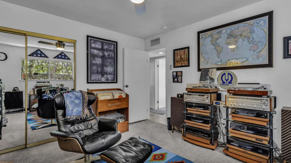 1541 E Madrona Drive Palm Springs, CA 92264