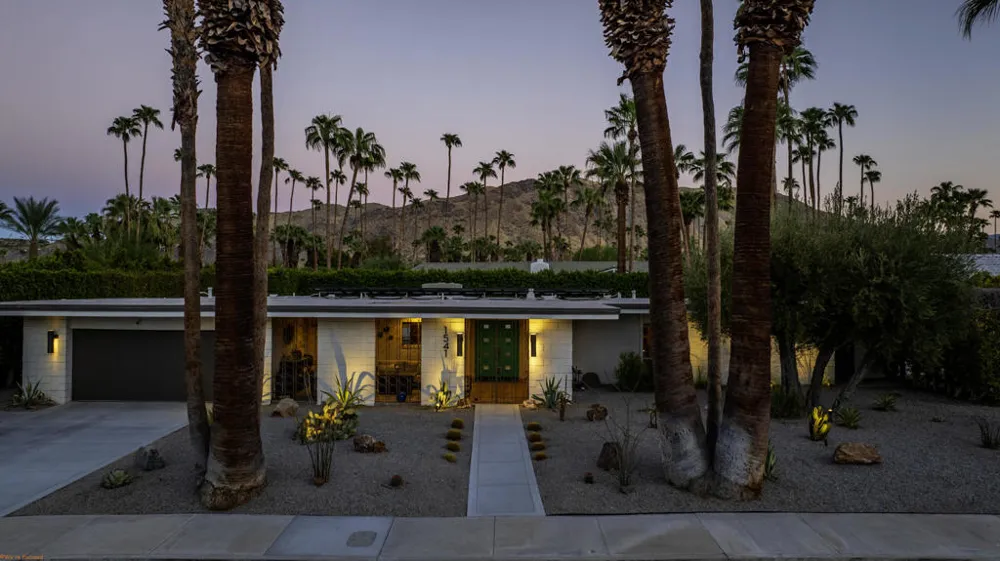 1541 E Madrona Drive Palm Springs, CA 92264