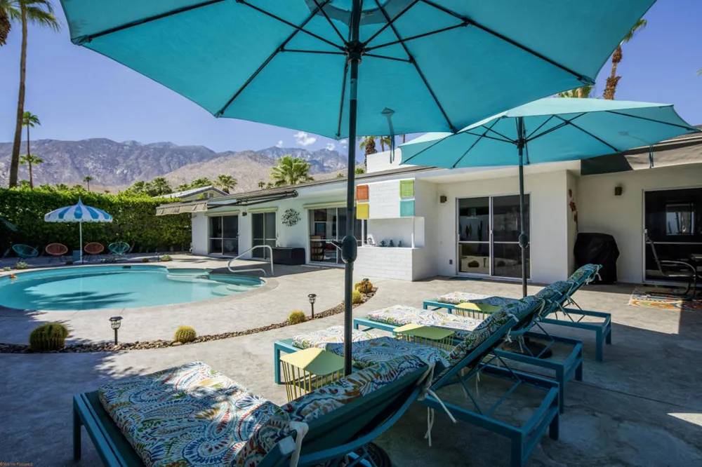 1541 E Madrona Drive Palm Springs, CA 92264