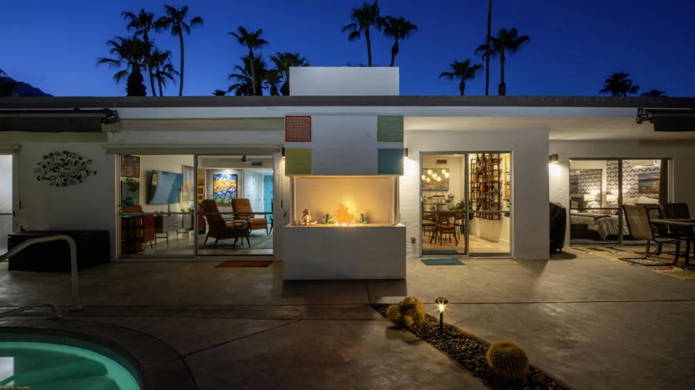 1541 E Madrona Drive Palm Springs, CA 92264