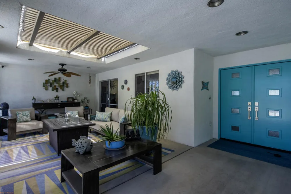 1541 E Madrona Drive Palm Springs, CA 92264