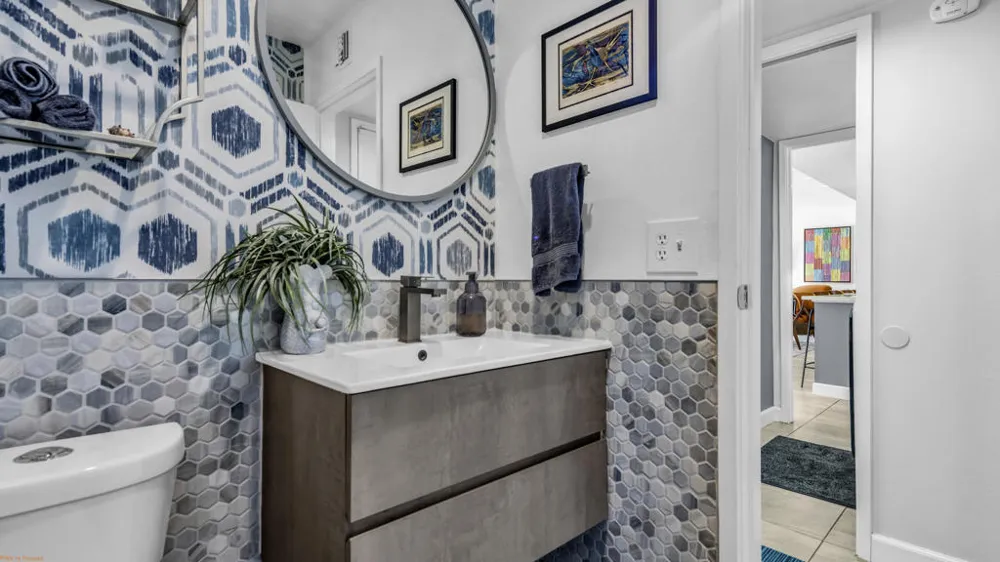1541 E Madrona Drive Palm Springs, CA 92264