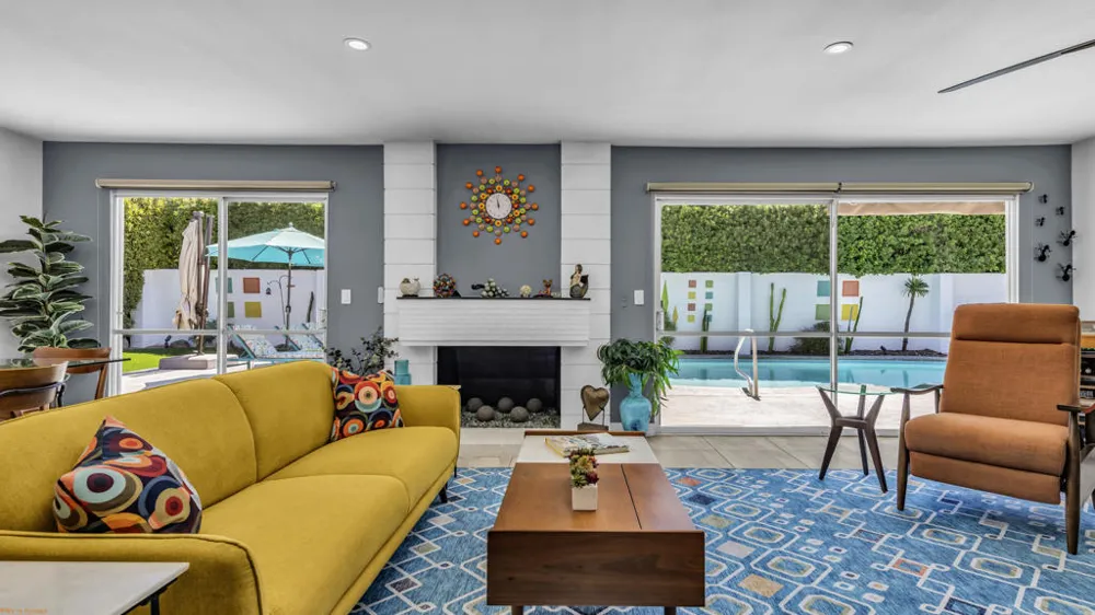 1541 E Madrona Drive Palm Springs, CA 92264