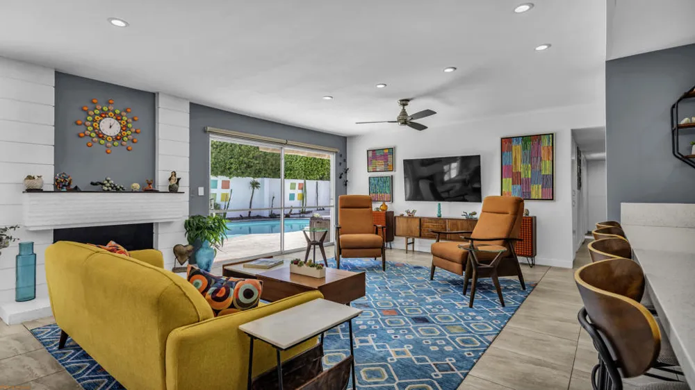 1541 E Madrona Drive Palm Springs, CA 92264