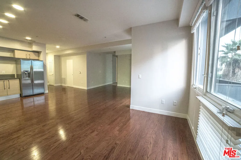1234 Wilshire Boulevard #401 Los Angeles, CA 90017