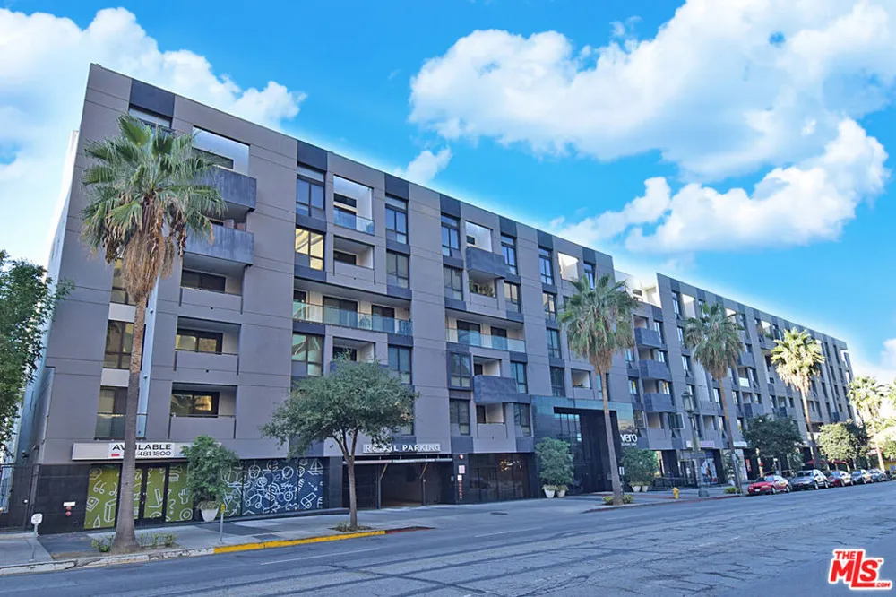 1234 Wilshire Boulevard #401 Los Angeles, CA 90017