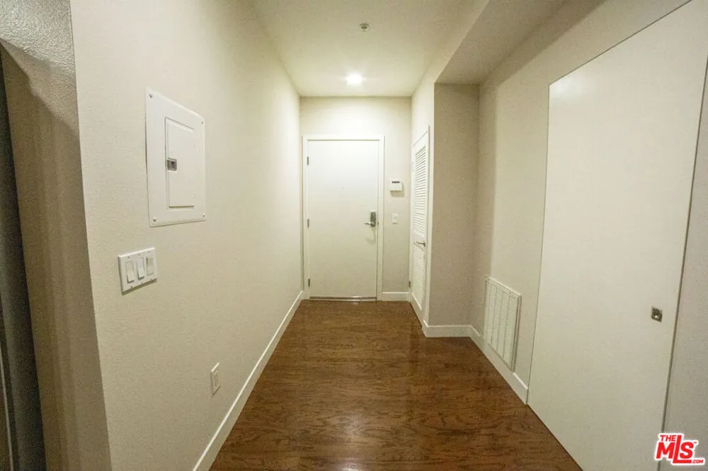 1234 Wilshire Boulevard #401 Los Angeles, CA 90017