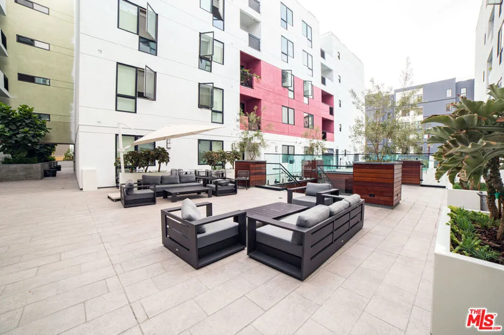 1234 Wilshire Boulevard #401 Los Angeles, CA 90017