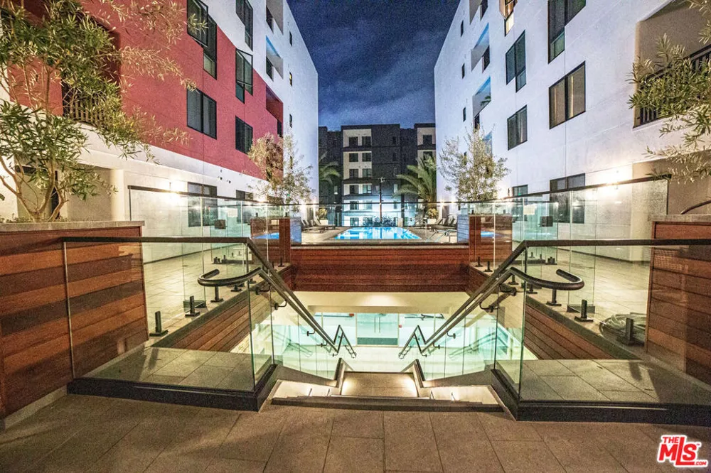 1234 Wilshire Boulevard #401 Los Angeles, CA 90017
