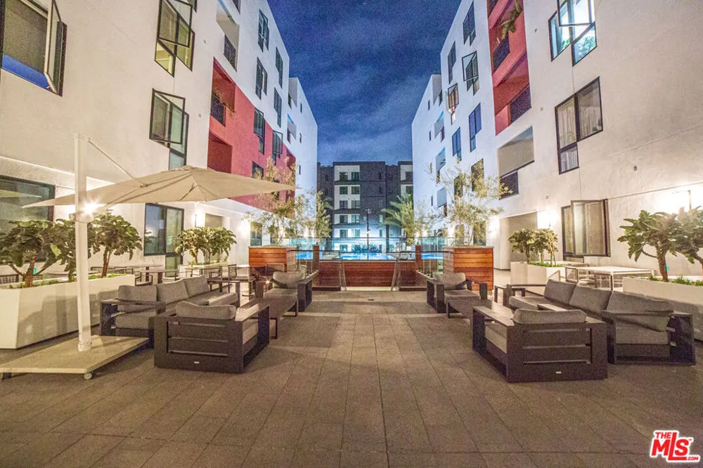 1234 Wilshire Boulevard #401 Los Angeles, CA 90017