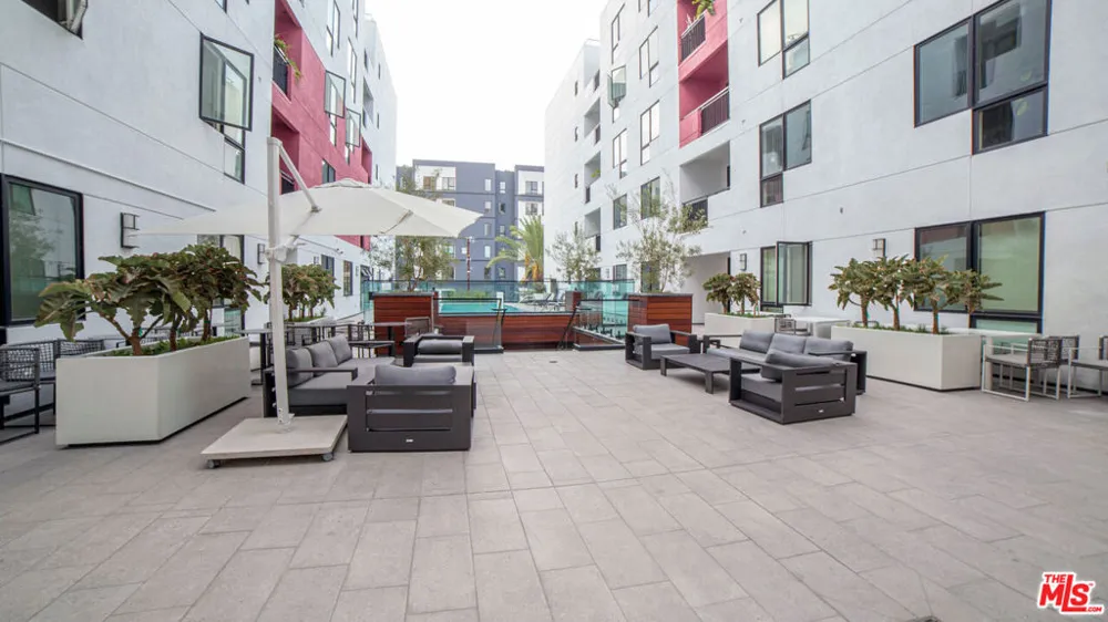 1234 Wilshire Boulevard #401 Los Angeles, CA 90017