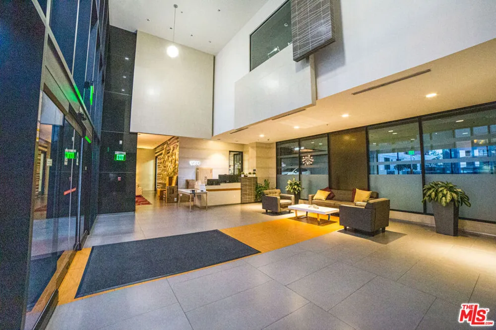 1234 Wilshire Boulevard #401 Los Angeles, CA 90017