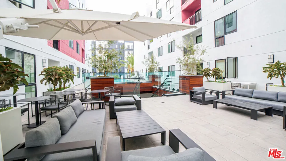 1234 Wilshire Boulevard #401 Los Angeles, CA 90017