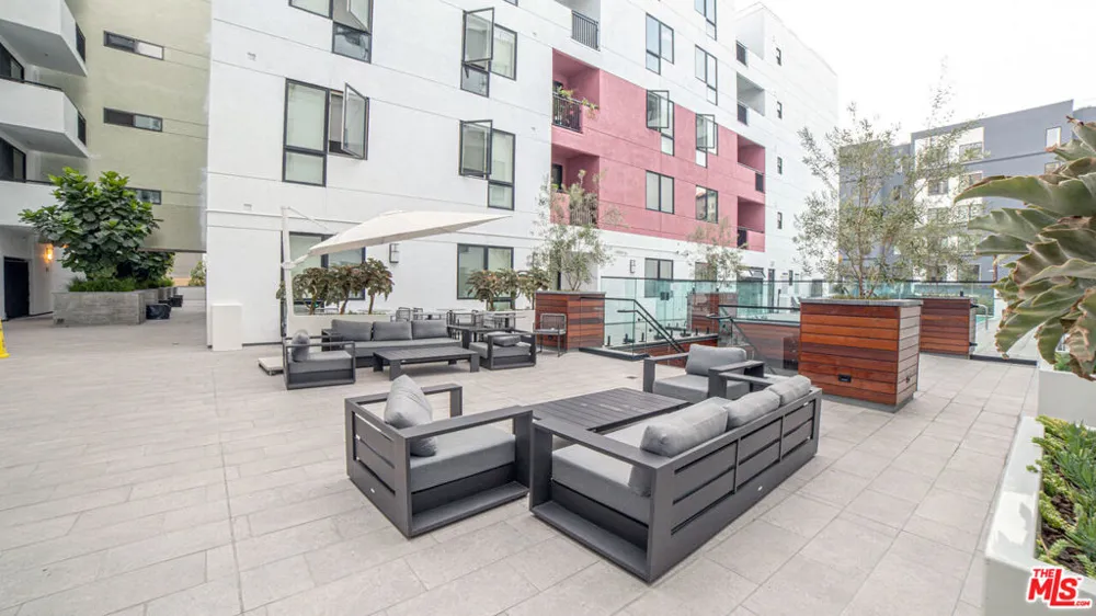 1234 Wilshire Boulevard #401 Los Angeles, CA 90017