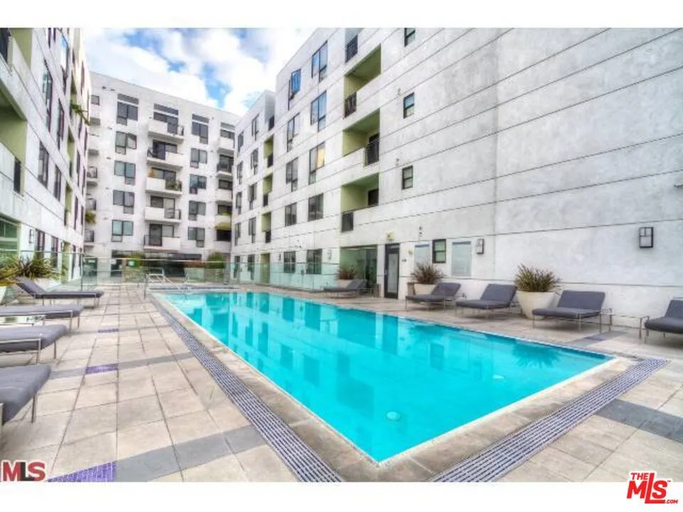 1234 Wilshire Boulevard #401 Los Angeles, CA 90017