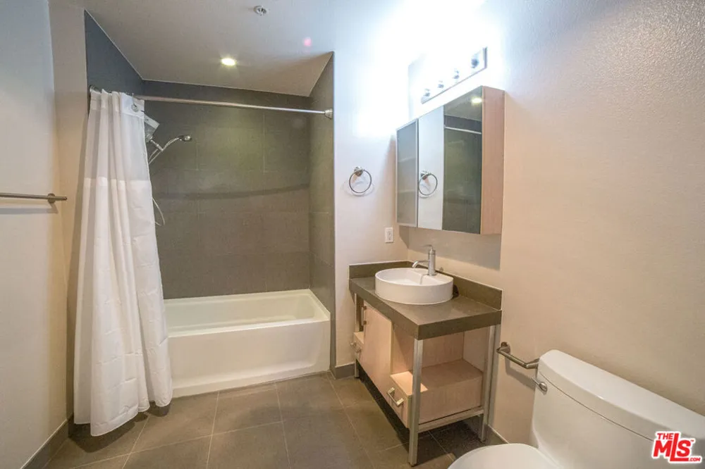 1234 Wilshire Boulevard #401 Los Angeles, CA 90017