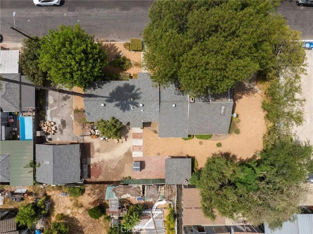 6710 Calhoun Van Nuys, CA 91405