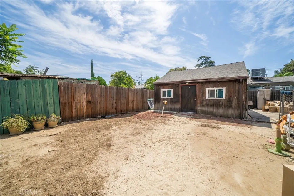 6710 Calhoun Van Nuys, CA 91405