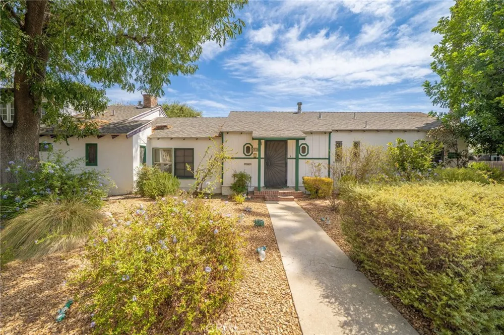 6710 Calhoun Van Nuys, CA 91405