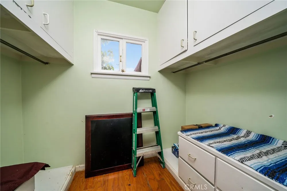 6710 Calhoun Van Nuys, CA 91405
