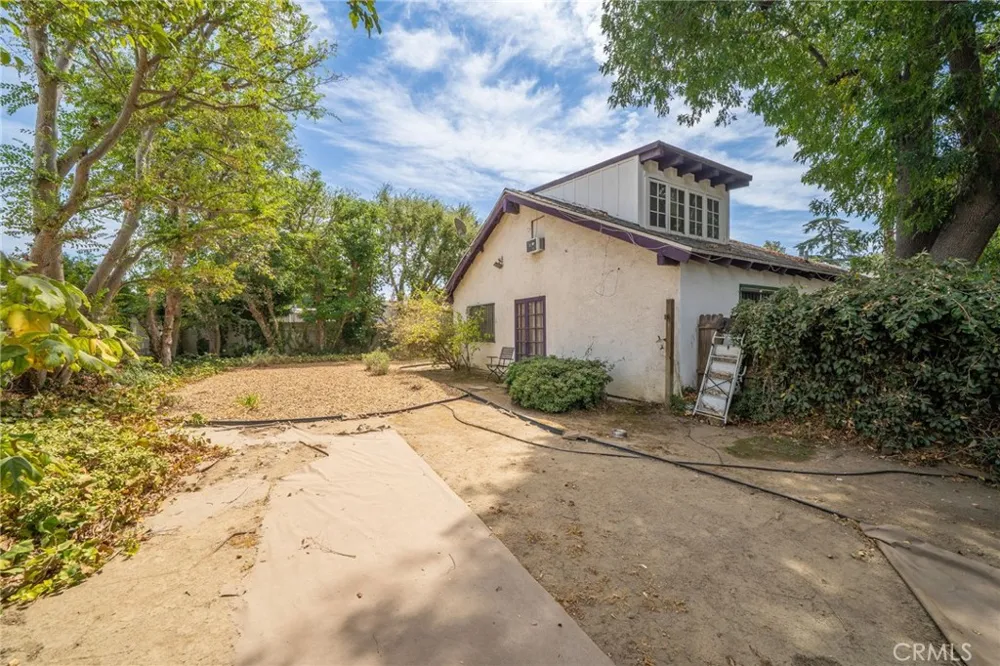 6710 Calhoun Van Nuys, CA 91405
