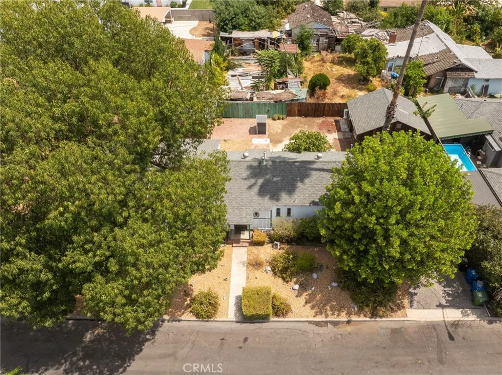 6710 Calhoun Van Nuys, CA 91405