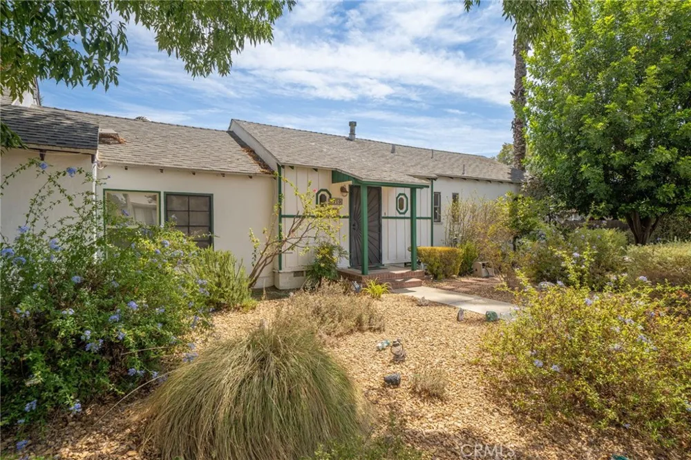 6710 Calhoun Van Nuys, CA 91405
