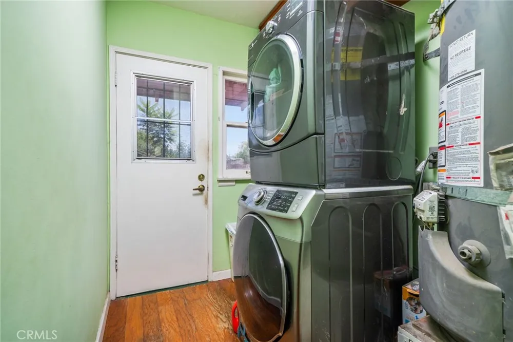 6710 Calhoun Van Nuys, CA 91405