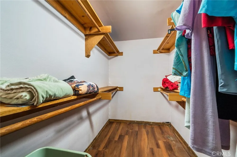 6710 Calhoun Van Nuys, CA 91405