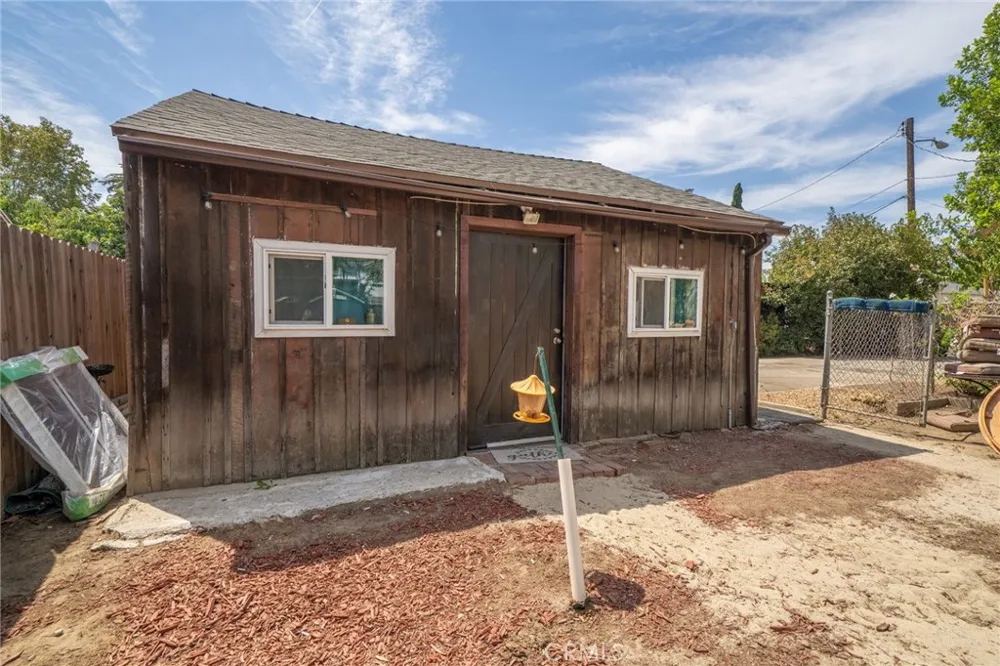 6710 Calhoun Van Nuys, CA 91405