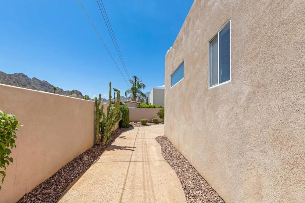 54220 Avenida Carranza La Quinta, CA 92253