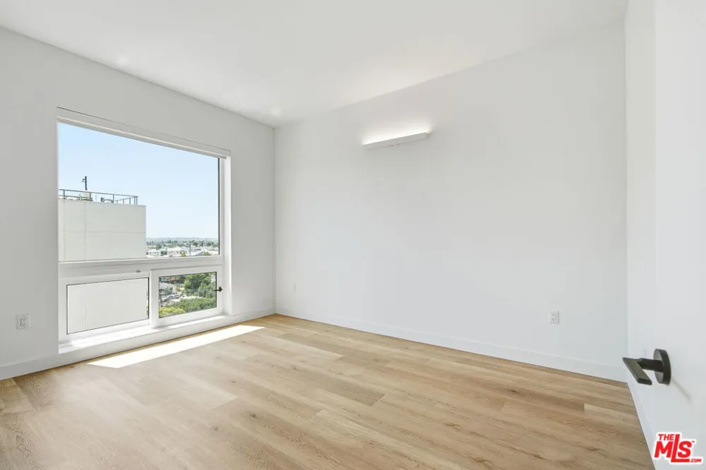 3555 Overland Avenue #503 Los Angeles, CA 90034