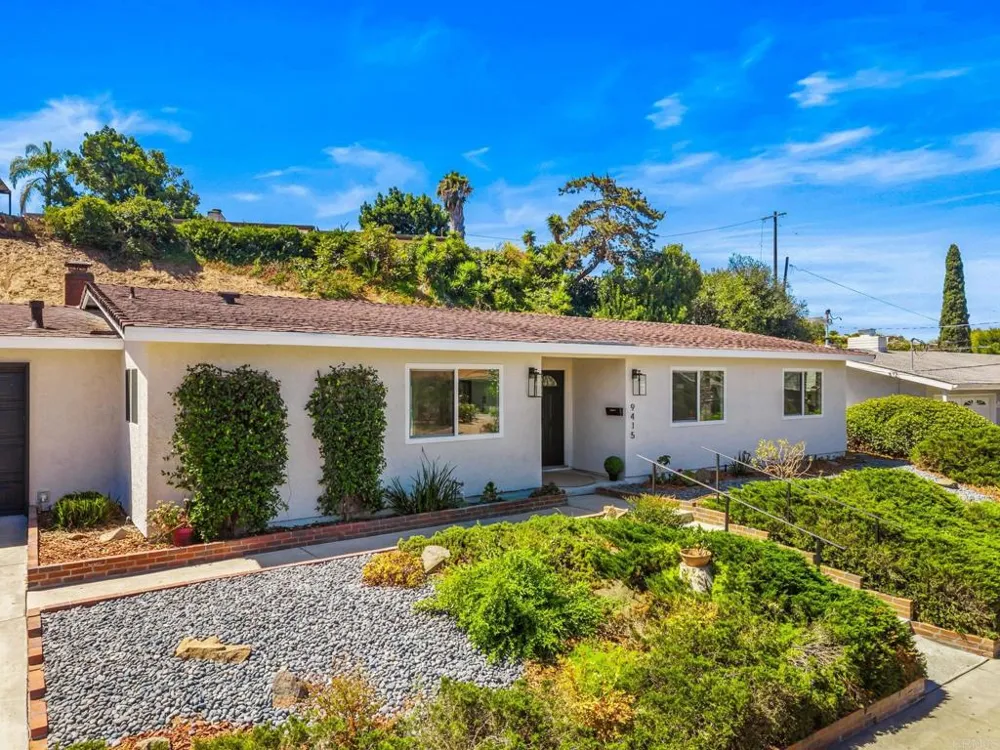 9415 La Suvida Drive La Mesa, CA 91942