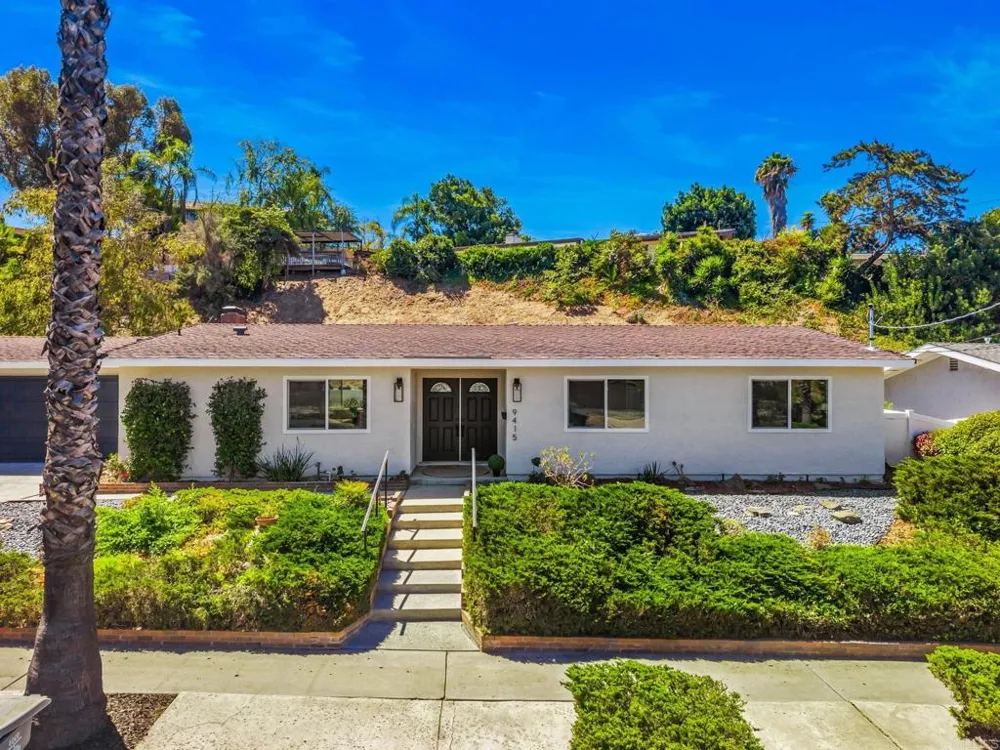 9415 La Suvida Drive La Mesa, CA 91942