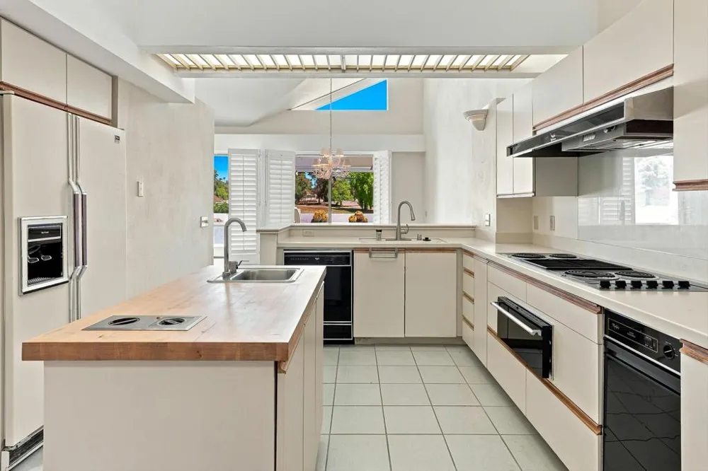 188 S Kavenish Drive Rancho Mirage, CA 92270