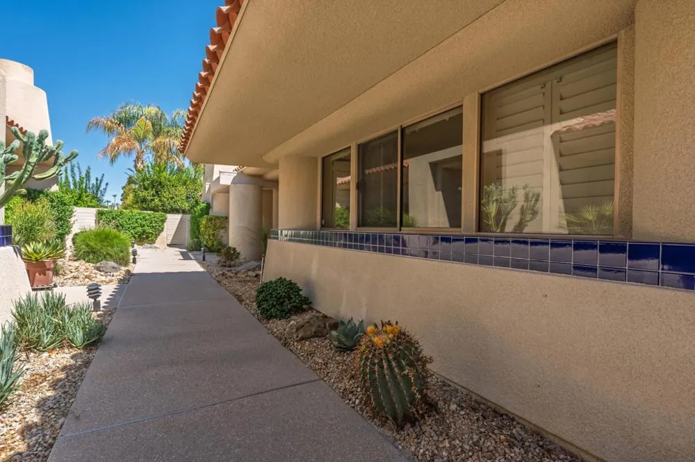 188 S Kavenish Drive Rancho Mirage, CA 92270