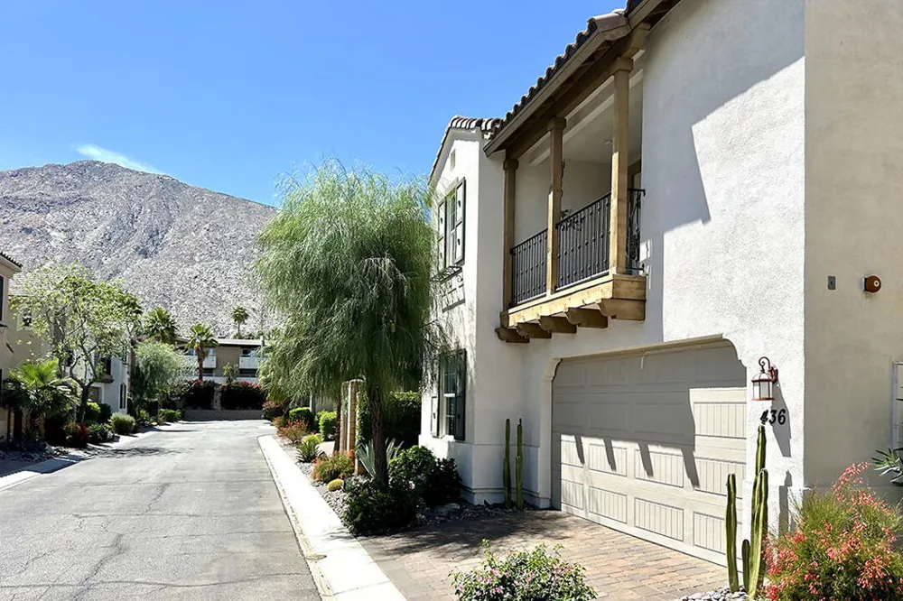 436 Tan Oak Drive Palm Springs, CA 92262