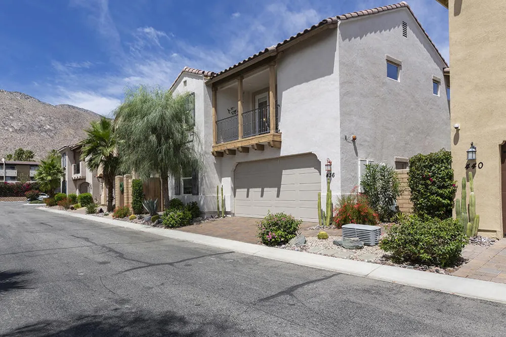 436 Tan Oak Drive Palm Springs, CA 92262