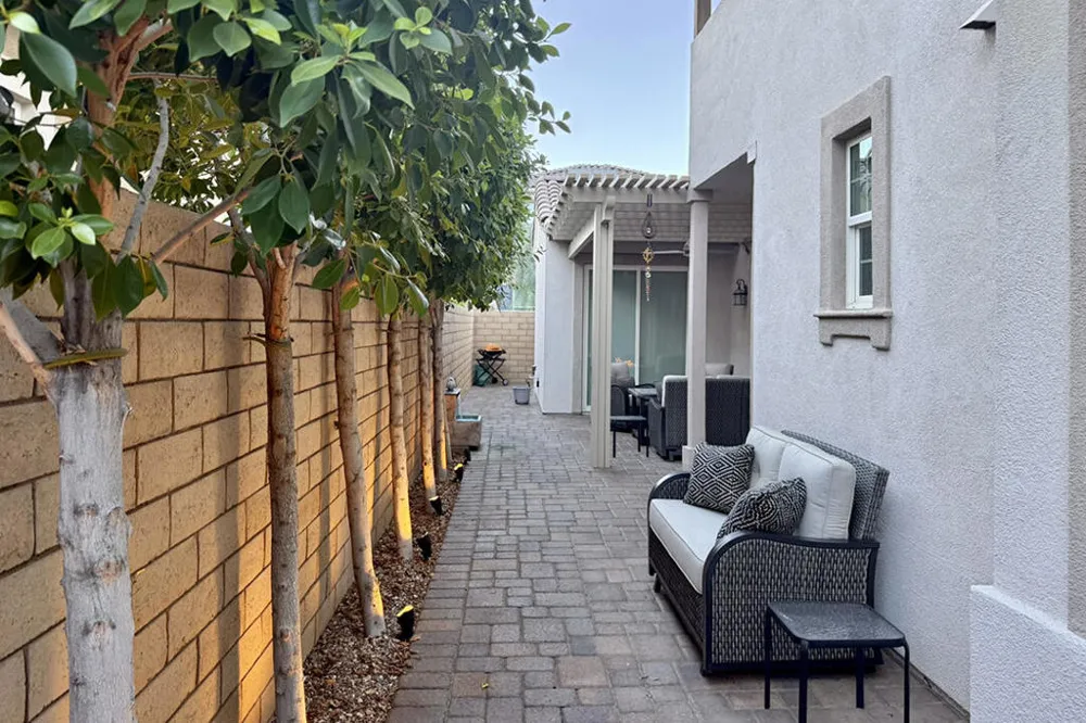 436 Tan Oak Drive Palm Springs, CA 92262
