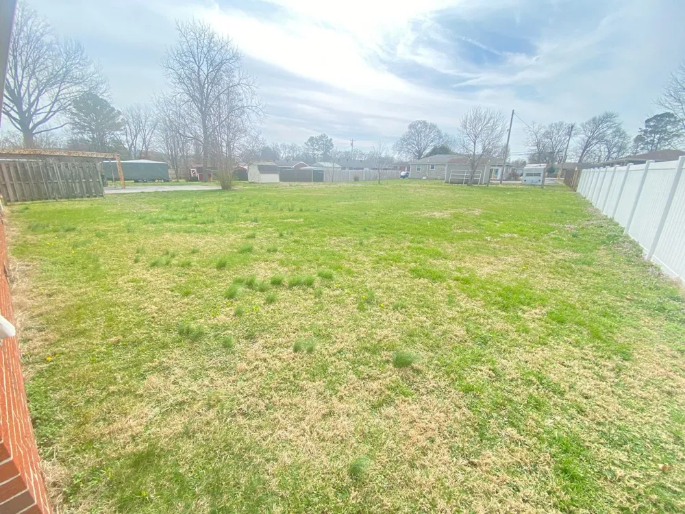 404 Vosswood Dr Lebanon, TN 37087