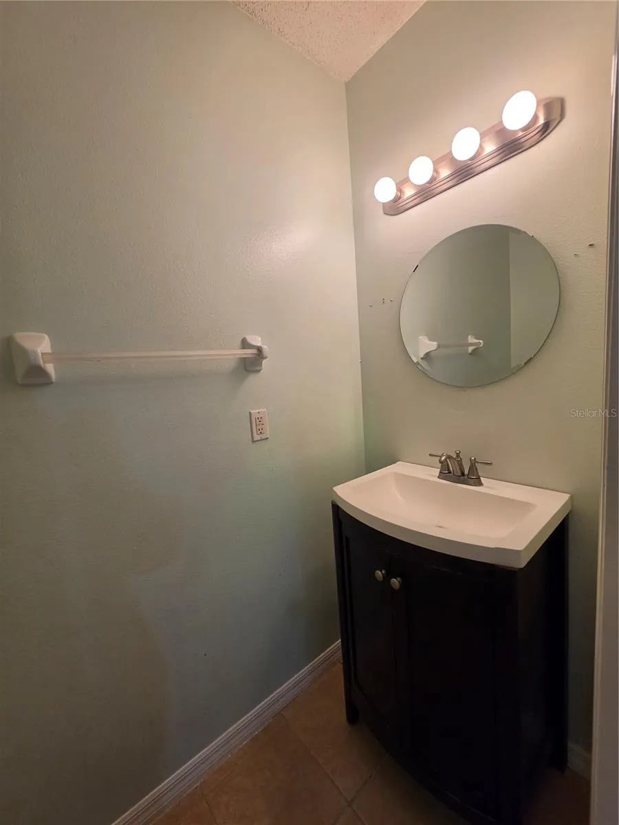 6241 OSPREY LAKE CIRCLE Riverview, FL 33578